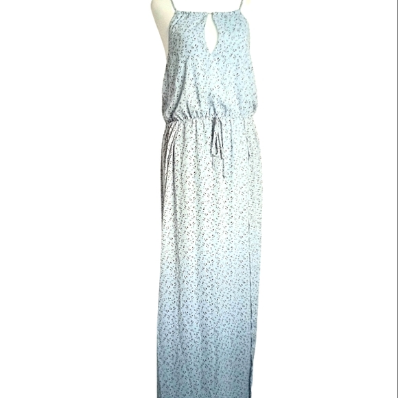 miami Dresses & Skirts - 🍒 2/$20 Miami floral dress